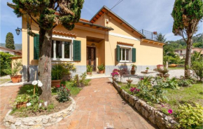 3 Bedroom Lovely Home In Camaiore, Camaiore